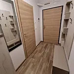 Apartamento уют,спокойствие,сигурност на метри от плажа *