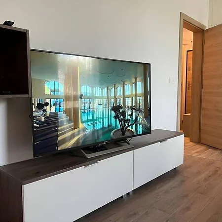 Appartement уют,спокойствие,сигурност на метри от плажа