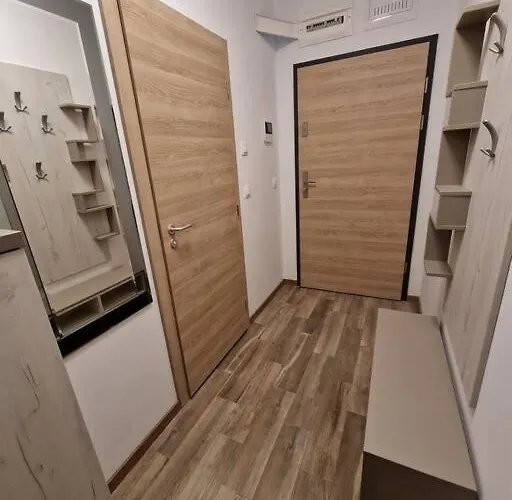 Apartamento уют,спокойствие,сигурност на метри от плажа *