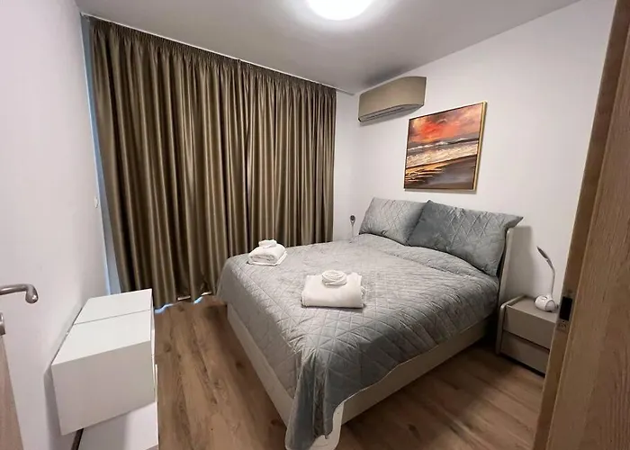 Apartamento уют,спокойствие,сигурност на метри от плажа